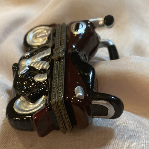 NEW MOTORCYCLE HINGED CERAMIC TRINKET BOX - UNSIGNED  - NEW WITHOUT TAG - Picture 4 of 8